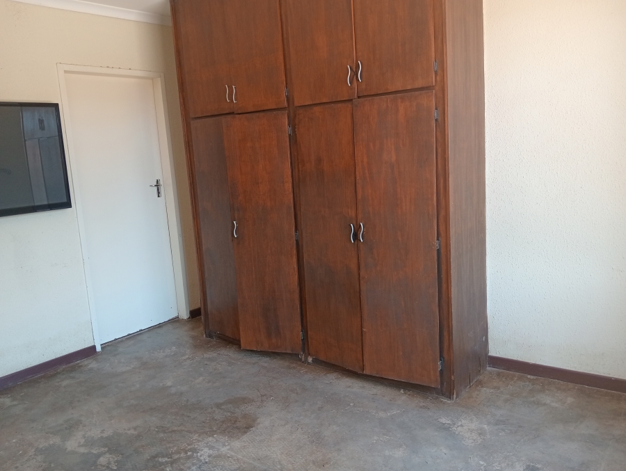 3 Bedroom Property for Sale in Tlhabane West North West